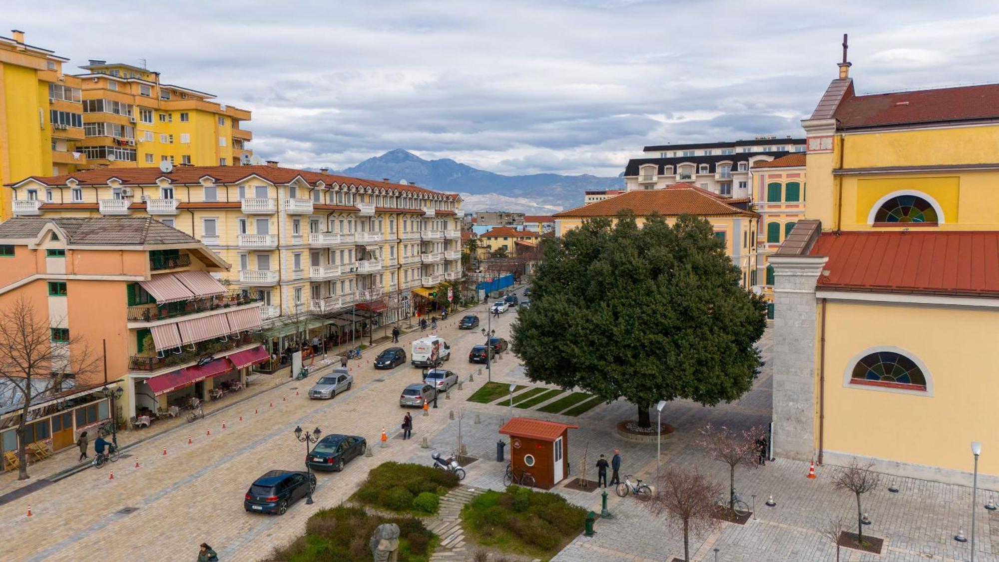 Appartamento Hakuna Matata Shkoder Exterior photo