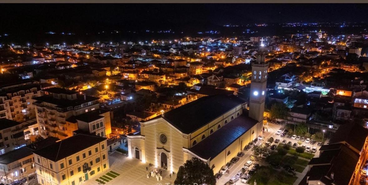 Appartamento Hakuna Matata Shkoder Exterior photo